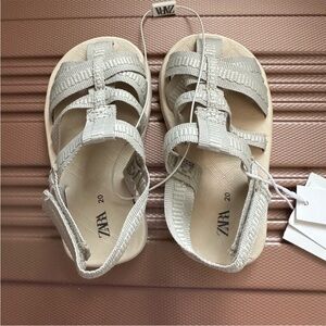 Zara Kids Sandals in Cream